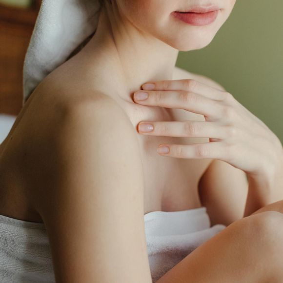 Skin So Soft Botanical Essence Bath Oil
