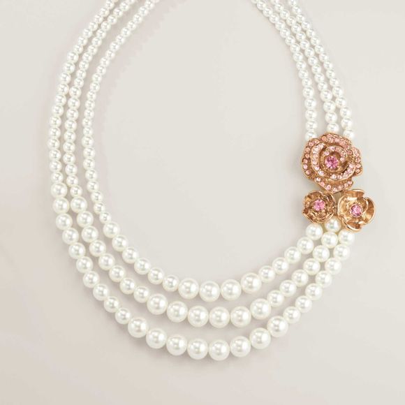 Rose Garden Pearly Necklace
